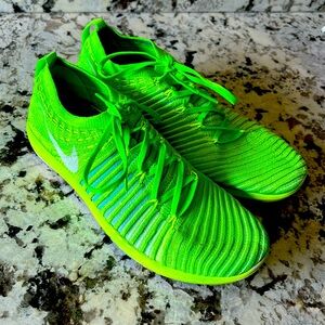 Women’s Flyknit Nike shoes